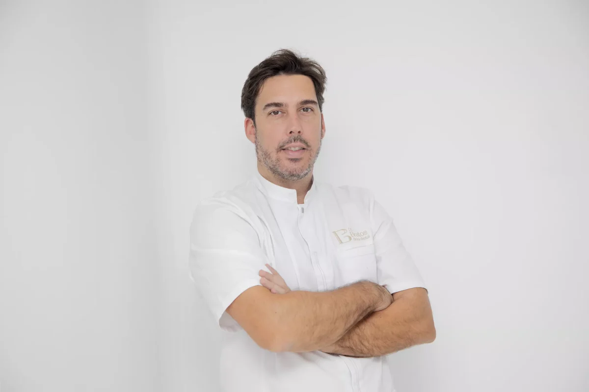 Dr. Carlos Sánchez, clínica dental Bratos
